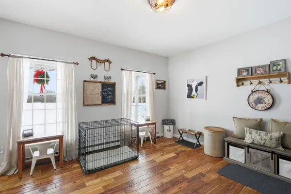 $915,000 | 217 Airport Road, Haverhill, NH 03774