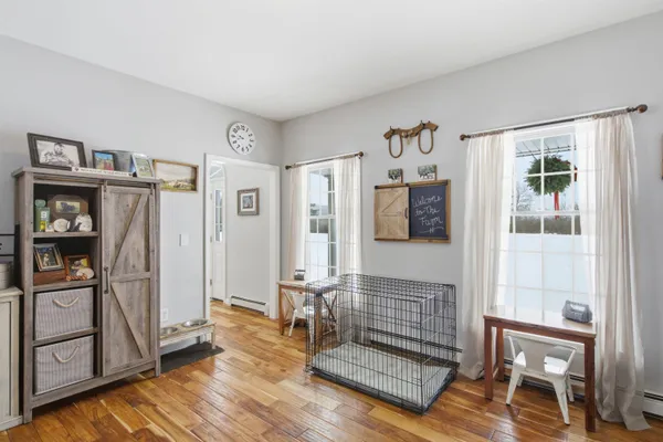 $915,000 | 217 Airport Road, Haverhill, NH 03774