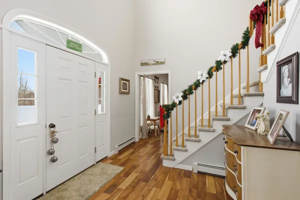 $915,000 | 217 Airport Road, Haverhill, NH 03774
