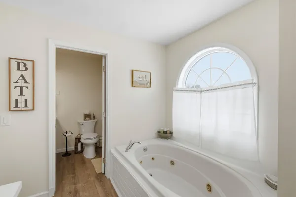 $915,000 | 217 Airport Road, Haverhill, NH 03774