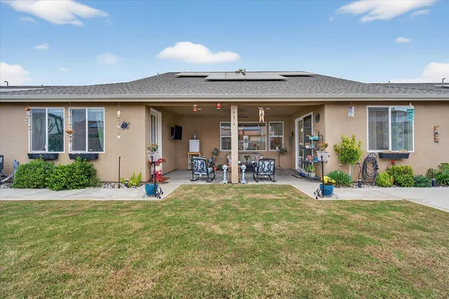 $599,000 | 2241 East Monte Verde Avenue, Visalia, CA 93292