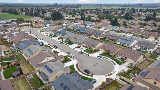 $599,000 | 2241 East Monte Verde Avenue, Visalia, CA 93292