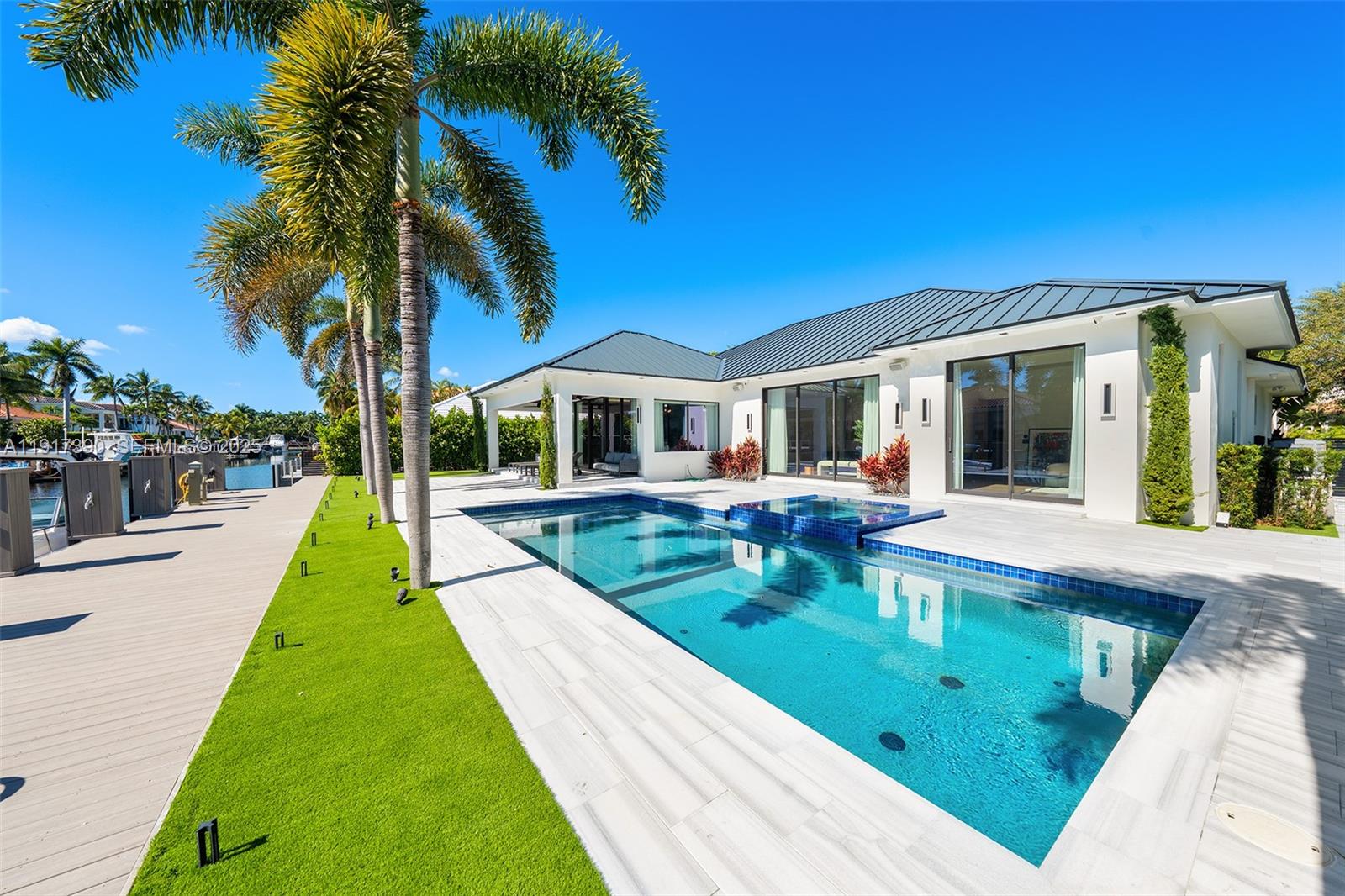 900 Washington Street Hollywood, FL 33019 - Photo 48 of 61