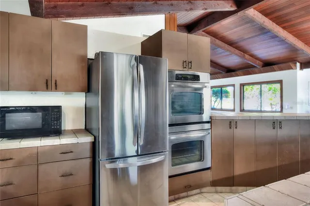 a view of a livingroom with furniture