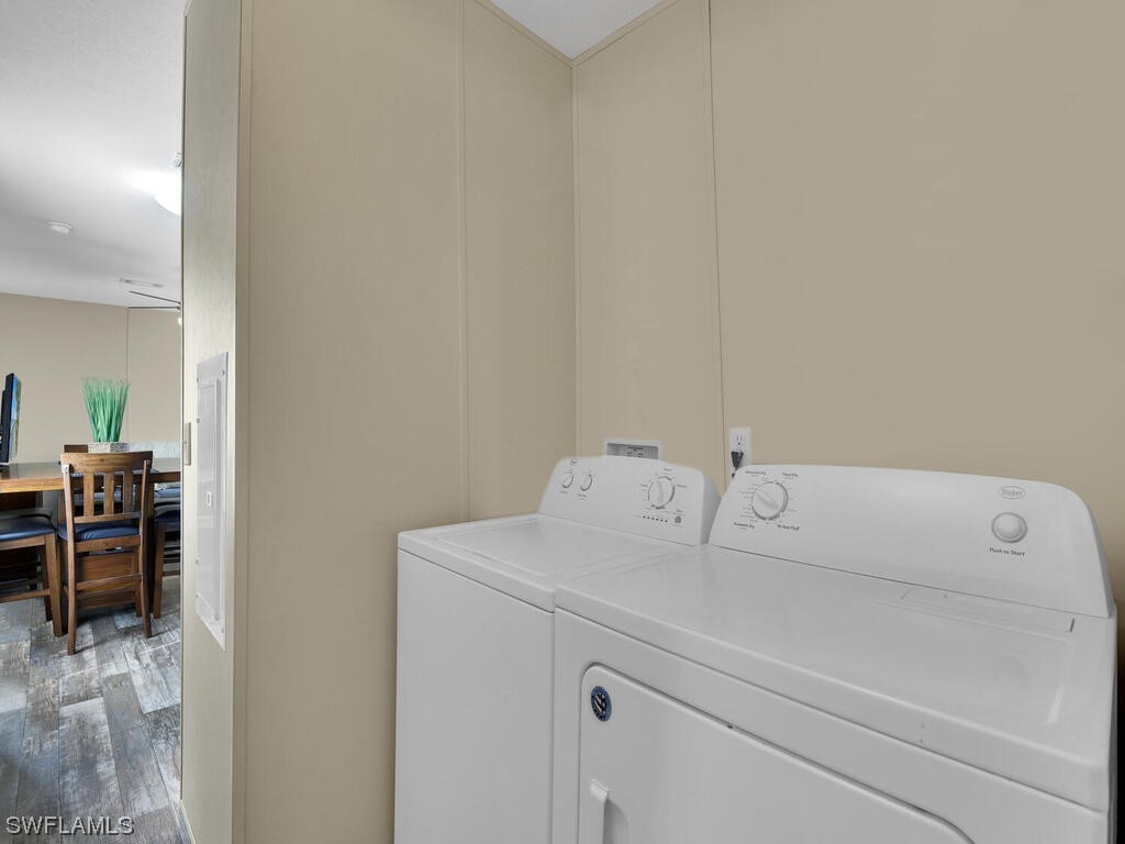 1183 Summerall Road LaBelle, FL 33935 - Photo 21 of 28 a utility room with dryer and washer