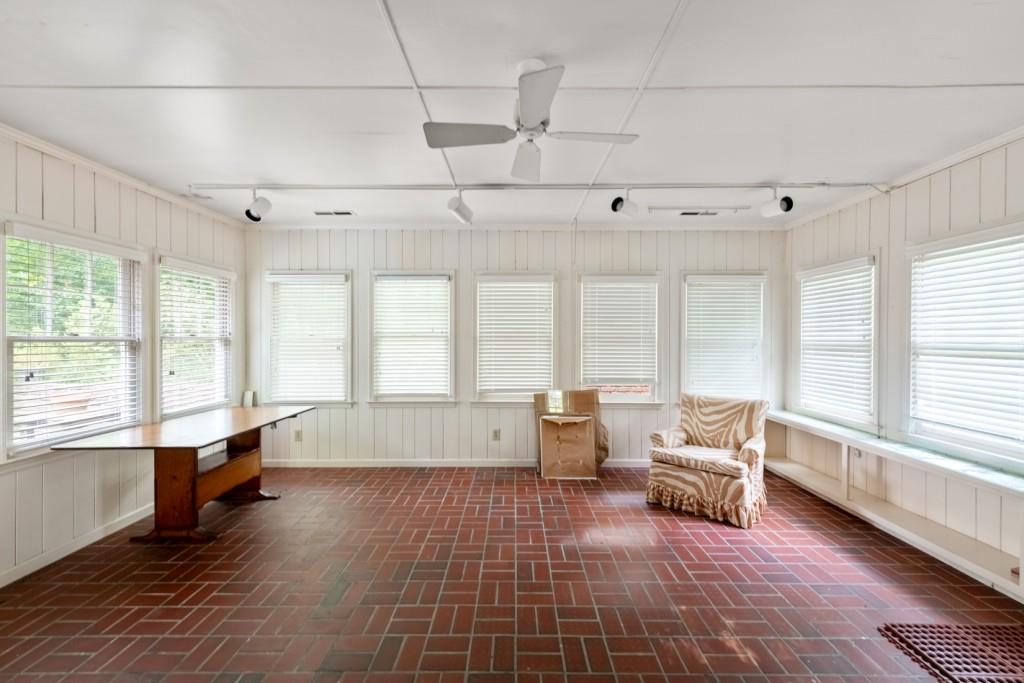 5132 High Point Road Northeast Atlanta, GA 30342 - Photo 13 of 25