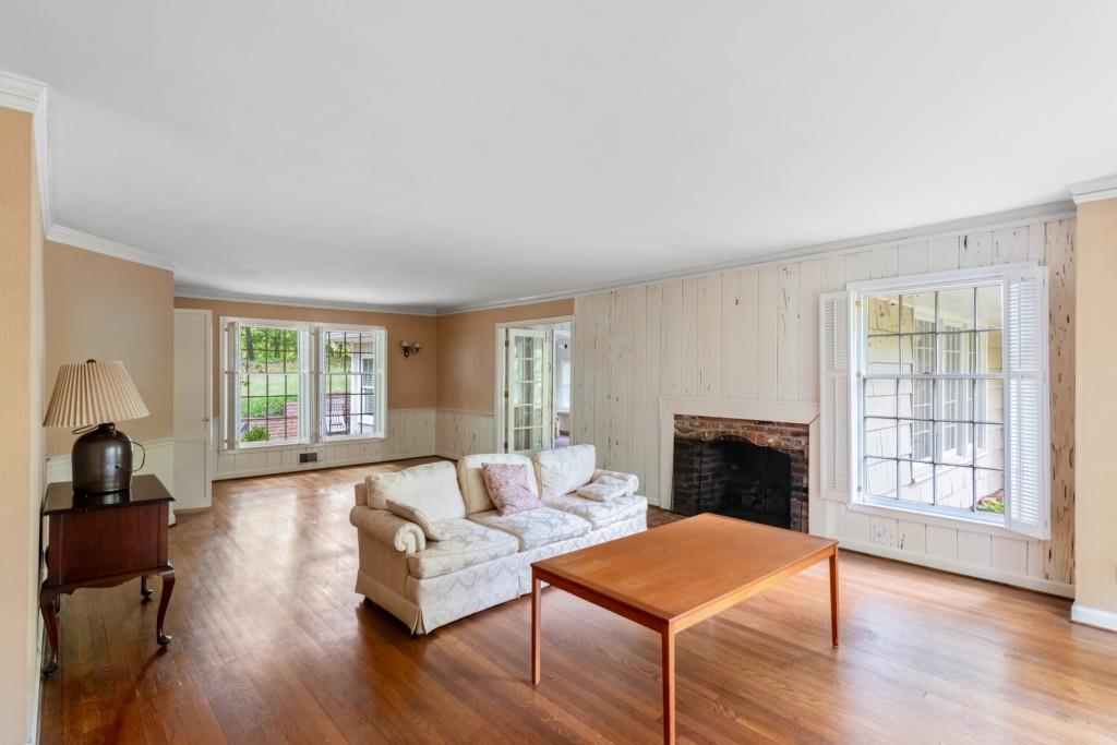 5132 High Point Road Northeast Atlanta, GA 30342 - Photo 6 of 25