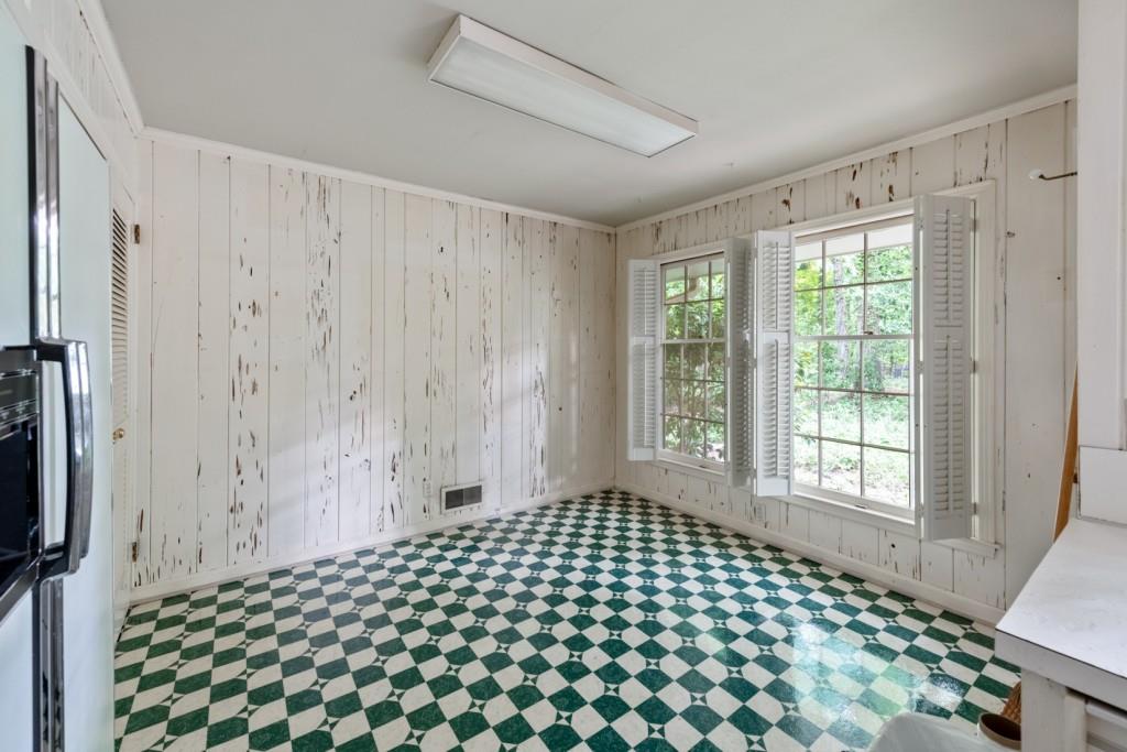 5132 High Point Road Northeast Atlanta, GA 30342 - Photo 10 of 25