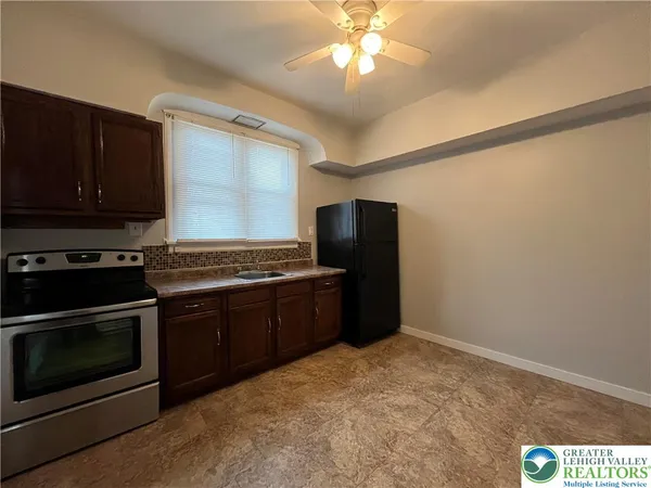 $1,095 | 316 North Street, Unit 2, Jim Thorpe, PA 18229