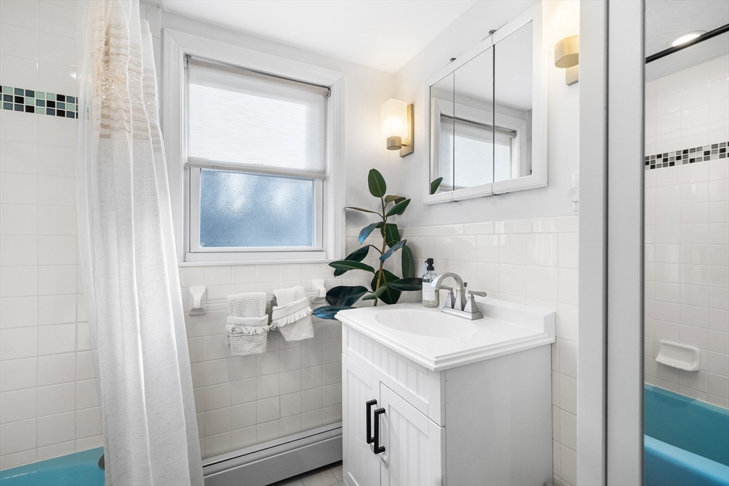 20 Powell Street Boston, MA 02132 - Photo 21 of 36