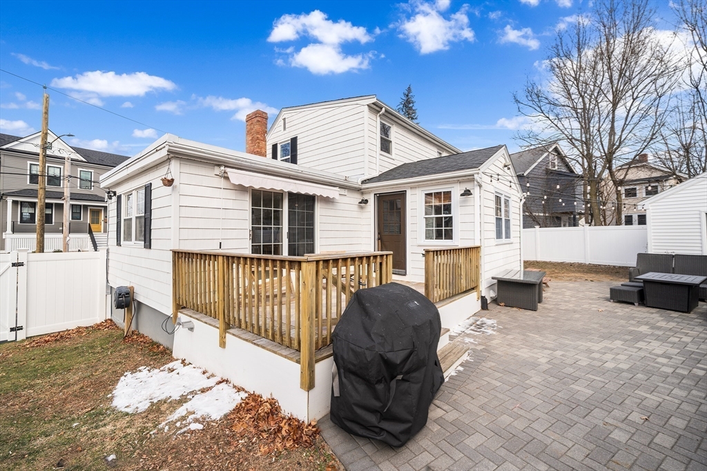 20 Powell Street Boston, MA 02132 - Photo 27 of 36