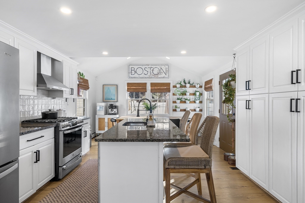 20 Powell Street Boston, MA 02132 - Photo 5 of 36