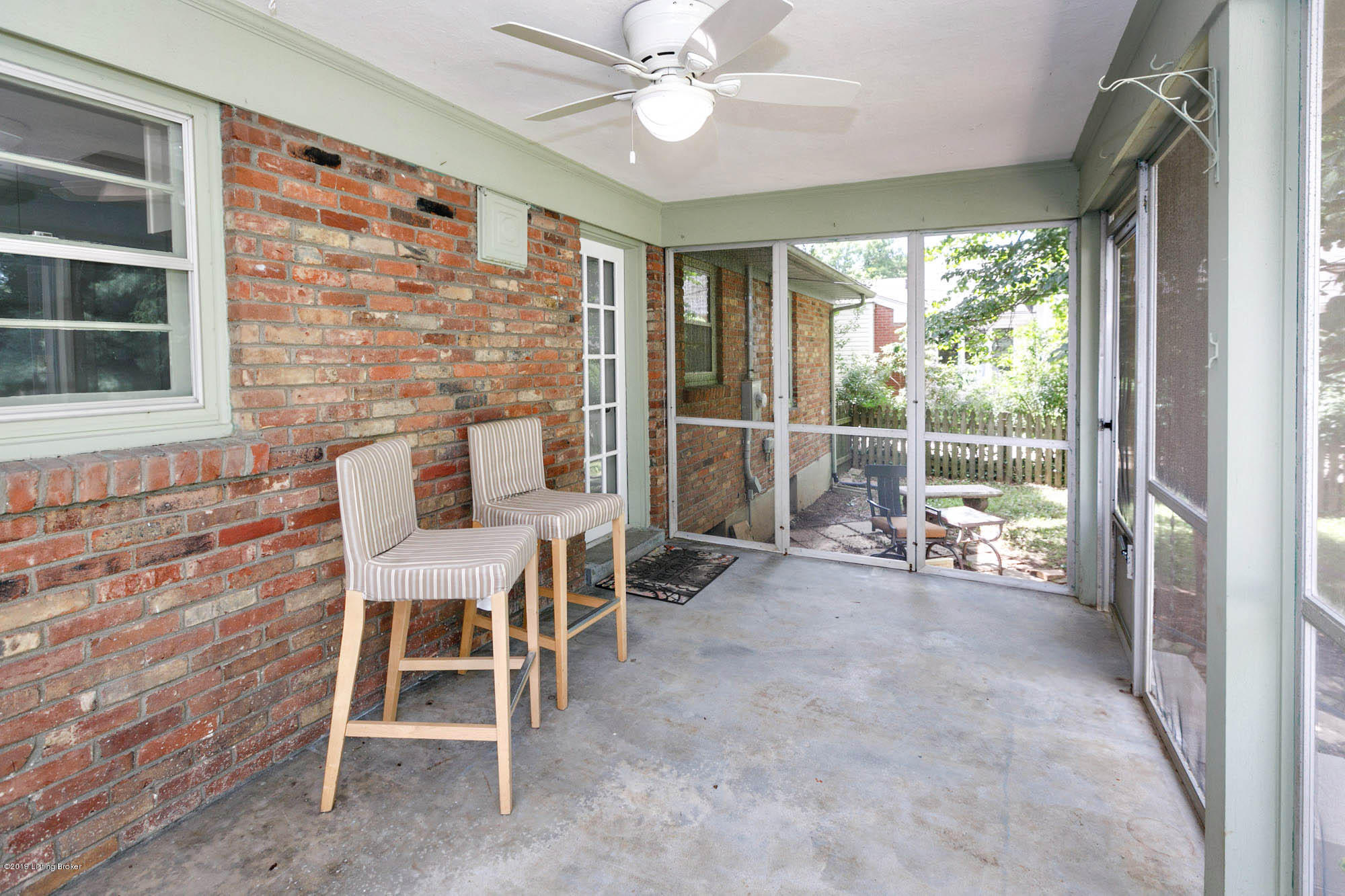 623 Indian Ridge Road Louisville, KY 40207 - Photo 28 of 37 033