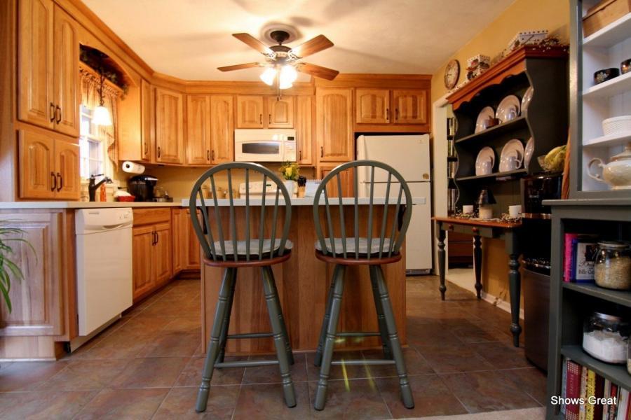 305 Sky View Road Goodview, VA 24095 - Photo 8 of 30 305 Sky View 8.jpg