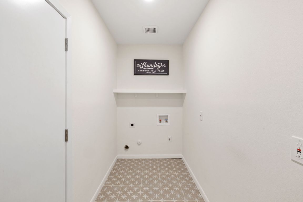 3012 Hunt Trail Austin, TX 78757 - Photo 16 of 29 a view of an empty room