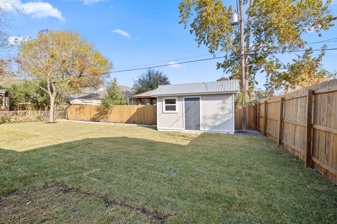 3012 Hunt Trail Austin, TX 78757 - Photo 27 of 29 a view of a house with backyard and tree