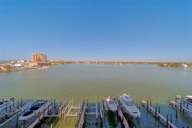 $4,995 | 17735 Gulf Boulevard, Unit 501, Redington Shores, FL 33708