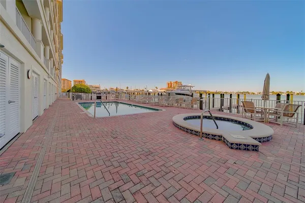 $4,995 | 17735 Gulf Boulevard, Unit 501, Redington Shores, FL 33708