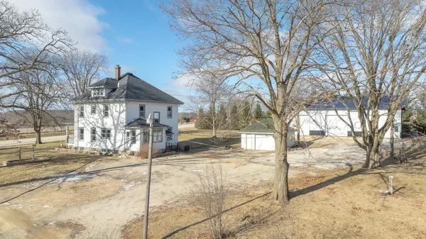 $330,000 | 6259 North Pecatonica Road, Pecatonica, IL 61063