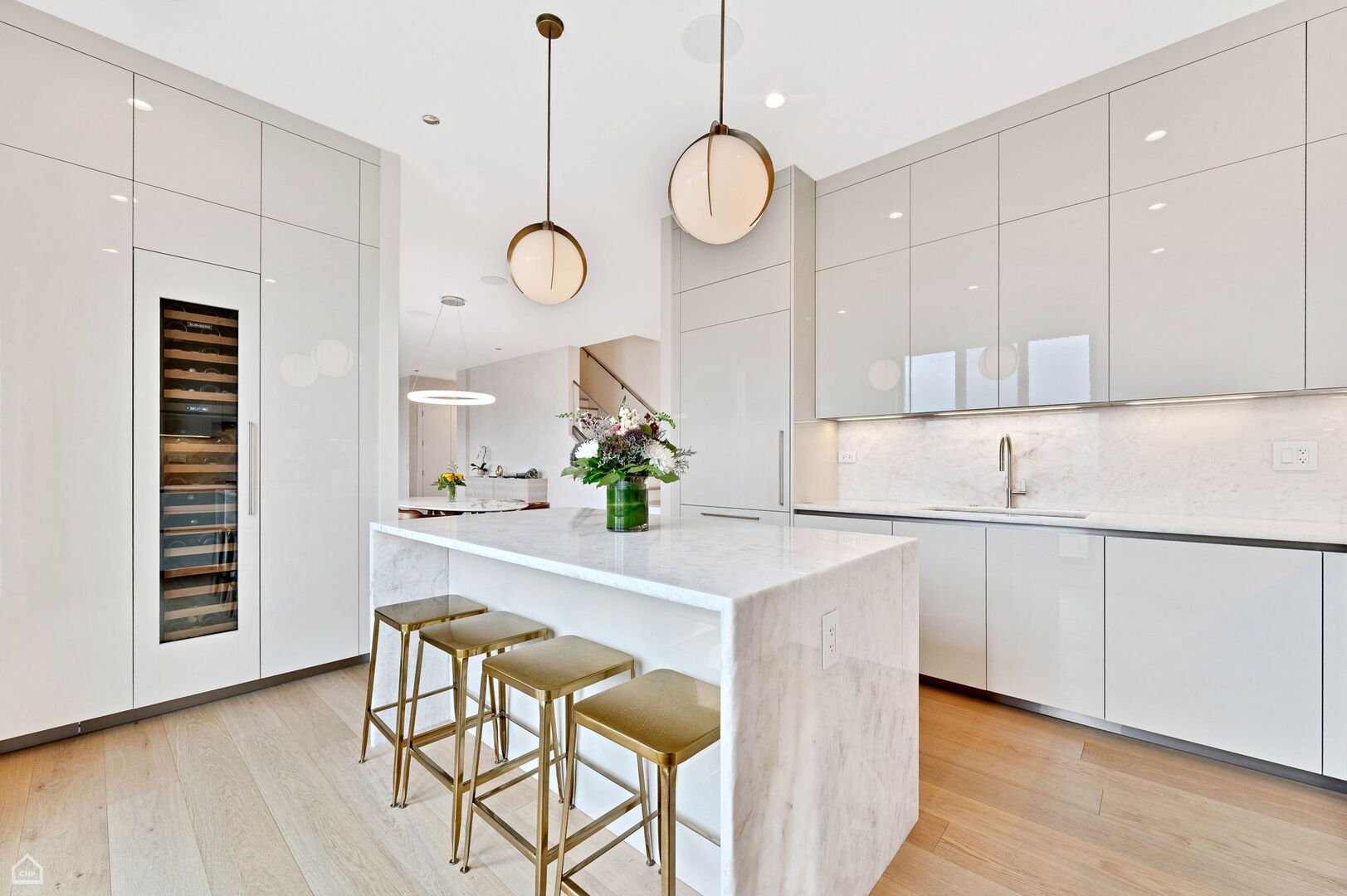 305 South Racine Avenue, Unit PHA Chicago, IL 60607 - Photo 11 of 39