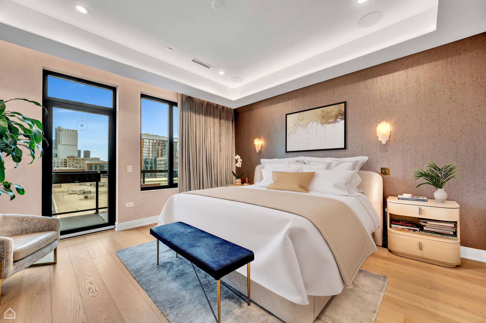 305 South Racine Avenue, Unit PHA Chicago, IL 60607 - Photo 12 of 39