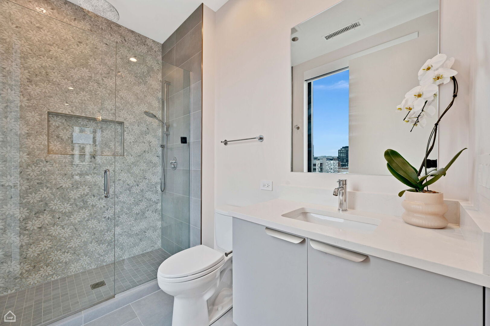 305 South Racine Avenue, Unit PHA Chicago, IL 60607 - Photo 19 of 39