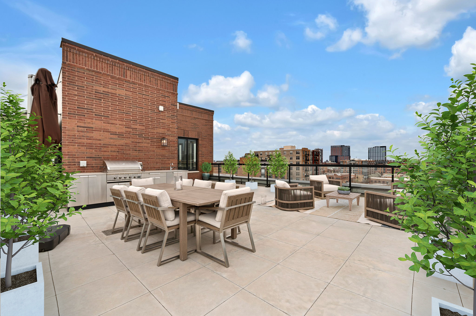 305 South Racine Avenue, Unit PHA Chicago, IL 60607 - Photo 32 of 39