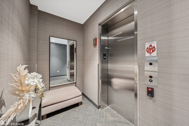 305 South Racine Avenue, Unit PHA Chicago, IL 60607 - Photo 35 of 39