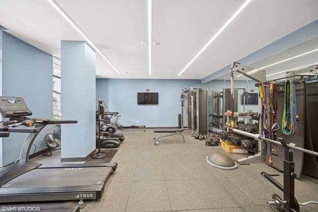 305 South Racine Avenue, Unit PHA Chicago, IL 60607 - Photo 37 of 39