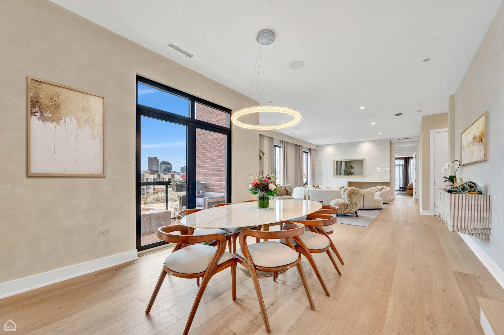 305 South Racine Avenue, Unit PHA Chicago, IL 60607 - Photo 6 of 39