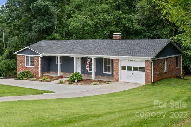 101 London Road Hendersonville, NC 28739 - Photo 1 of 48 Gallery Image 1