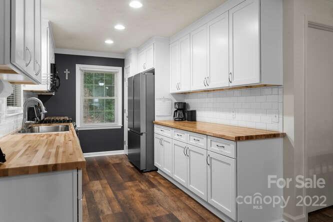 101 London Road Hendersonville, NC 28739 - Photo 20 of 48 Gallery Image 20