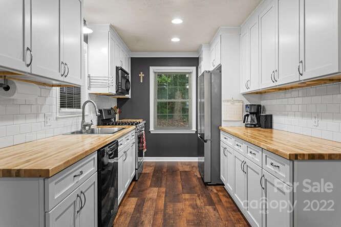 101 London Road Hendersonville, NC 28739 - Photo 21 of 48 Gallery Image 21