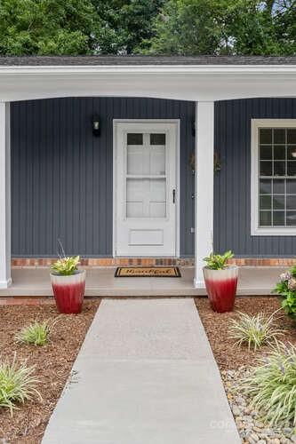 101 London Road Hendersonville, NC 28739 - Photo 6 of 48 Gallery Image 6