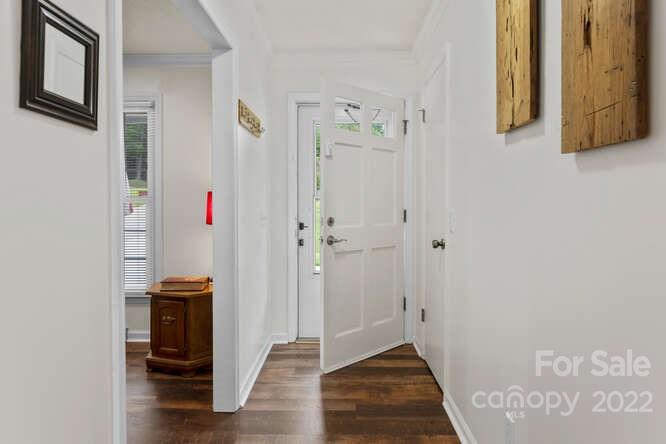101 London Road Hendersonville, NC 28739 - Photo 7 of 48 Gallery Image 7