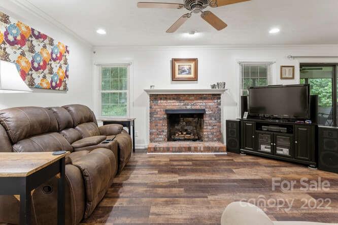 101 London Road Hendersonville, NC 28739 - Photo 10 of 48 Gallery Image 10
