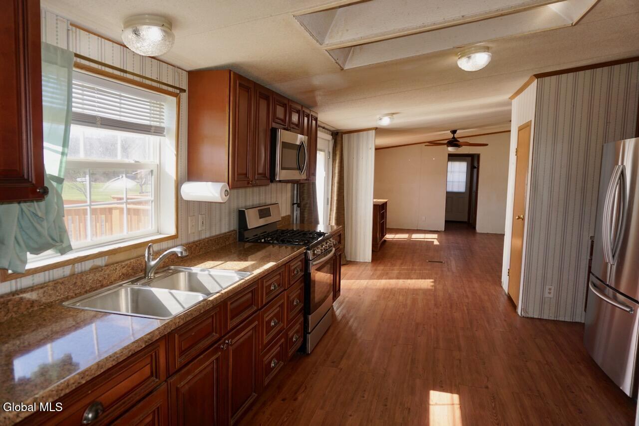 201 Reed Hill Road Glen, NY 12072 - Photo 4 of 41 DSC05452