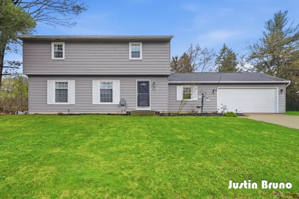 $449,900 | 6866 Adaside Drive Southeast, Ada, MI 49301