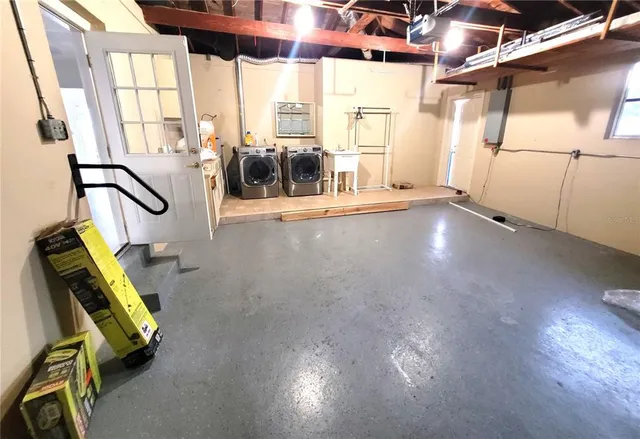 $3,495 | 356 East Overbrook Drive, Largo, FL 33770