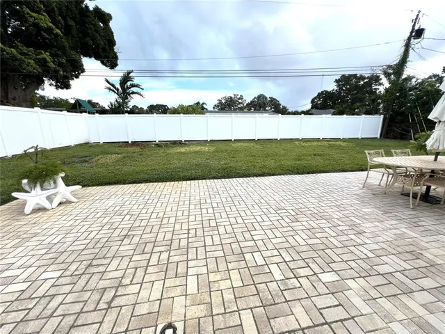 $3,495 | 356 East Overbrook Drive, Largo, FL 33770