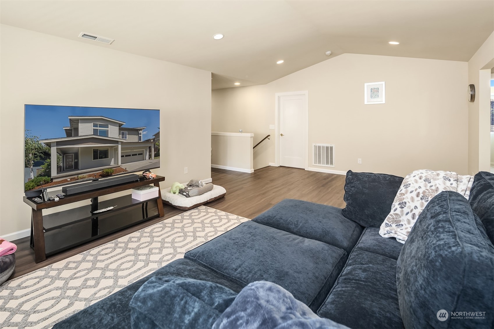 10616 Southeast 187th Place Renton, WA 98055 - Photo 11 of 27 Gallery Image 11