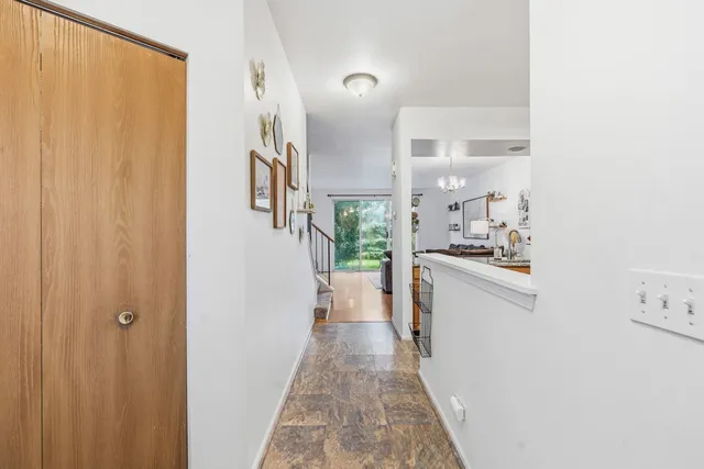 $2,000 | 4462 West Quill Lane, Waukegan, IL 60085