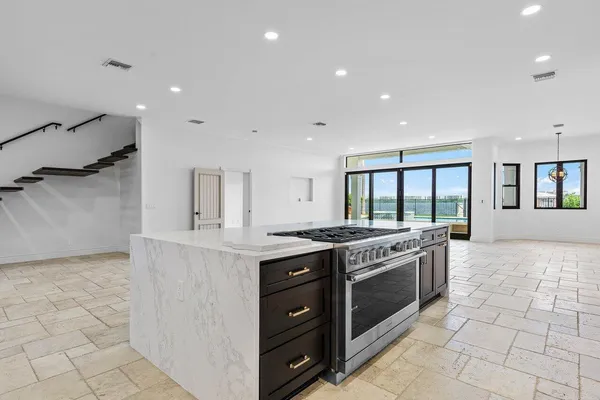 $35,000 | 1 18th Avenue South, Lake Worth Beach, FL 33460