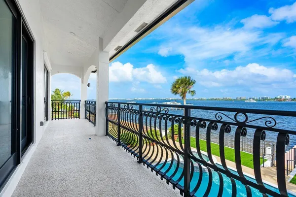 $35,000 | 1 18th Avenue South, Lake Worth Beach, FL 33460