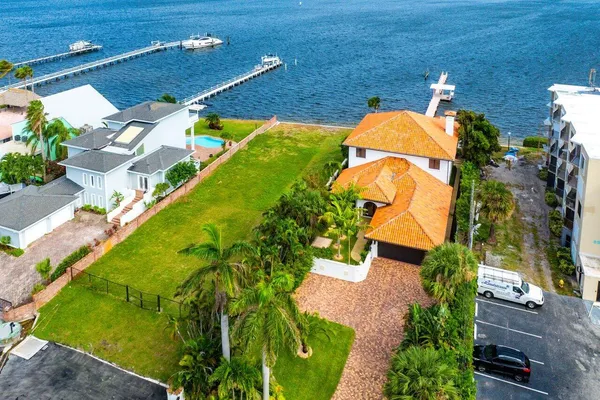 $35,000 | 1 18th Avenue South, Lake Worth Beach, FL 33460