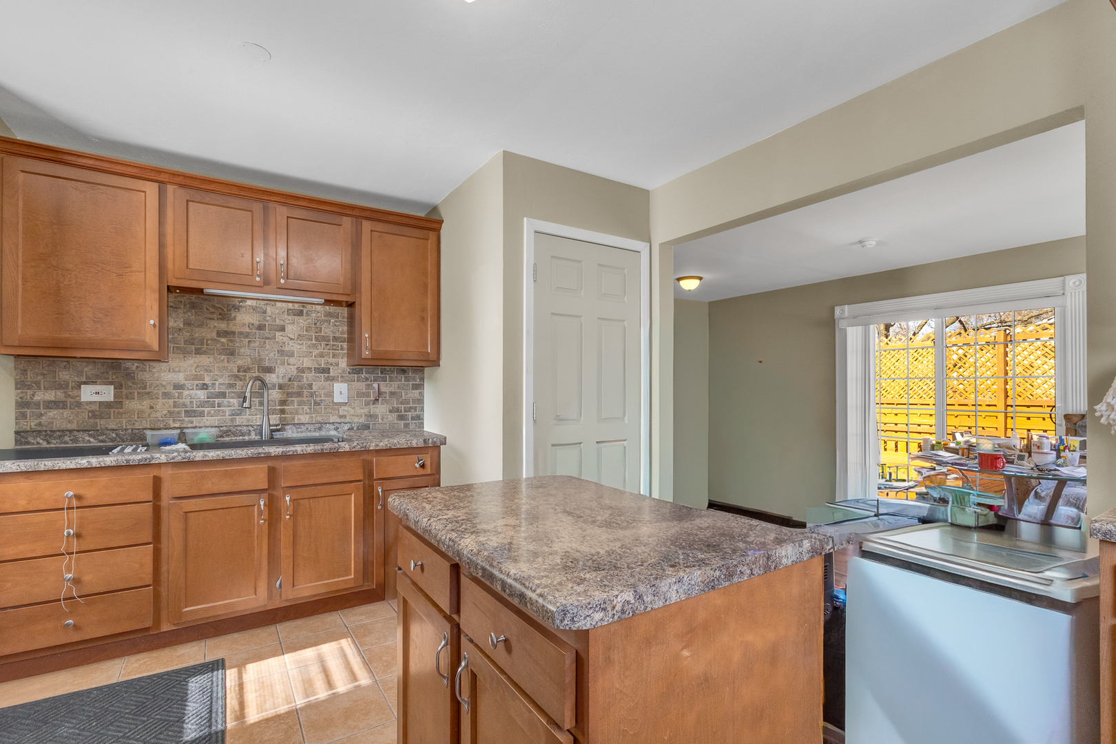 1501 Washington Street Lake In The Hills, IL 60156 - Photo 7 of 26