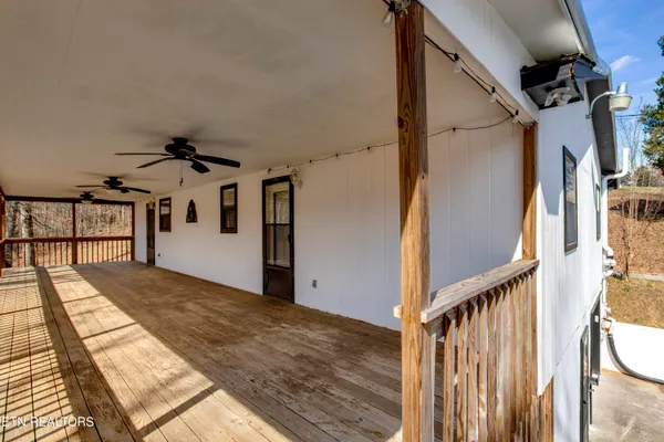 $457,500 | 521 Sourdough Hollow Road, Kodak, TN 37764
