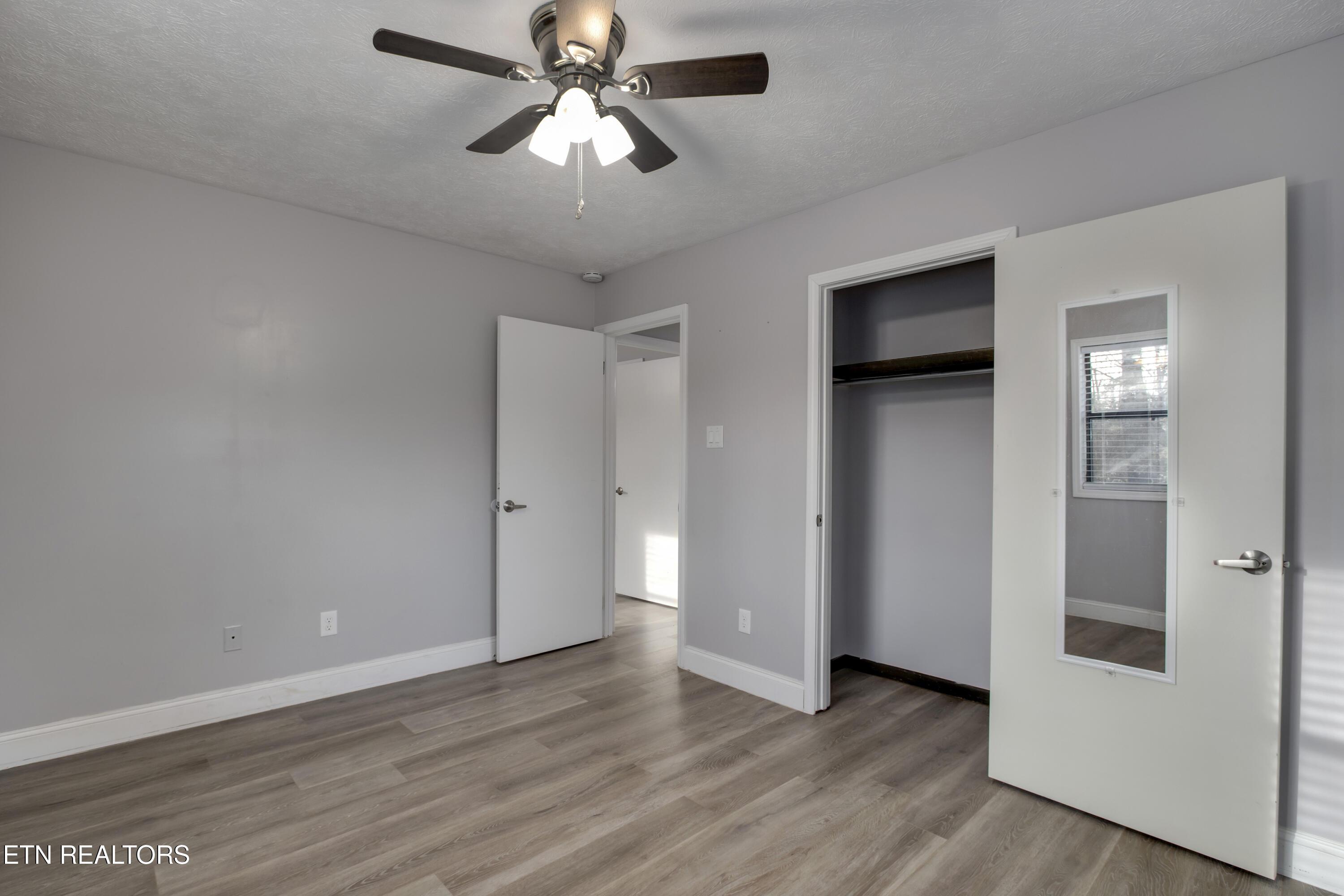 521 Sourdough Hollow Road Kodak, TN 37764 - Photo 24 of 50 24_SourdoughHollowRoad_521_Bedroom2_02