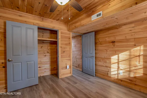 $457,500 | 521 Sourdough Hollow Road, Kodak, TN 37764