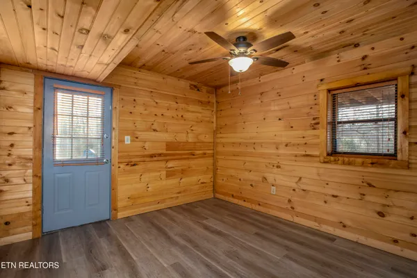 $457,500 | 521 Sourdough Hollow Road, Kodak, TN 37764